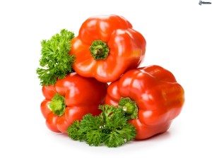 Terrina di peperoni rossi con salsa alla lattuga